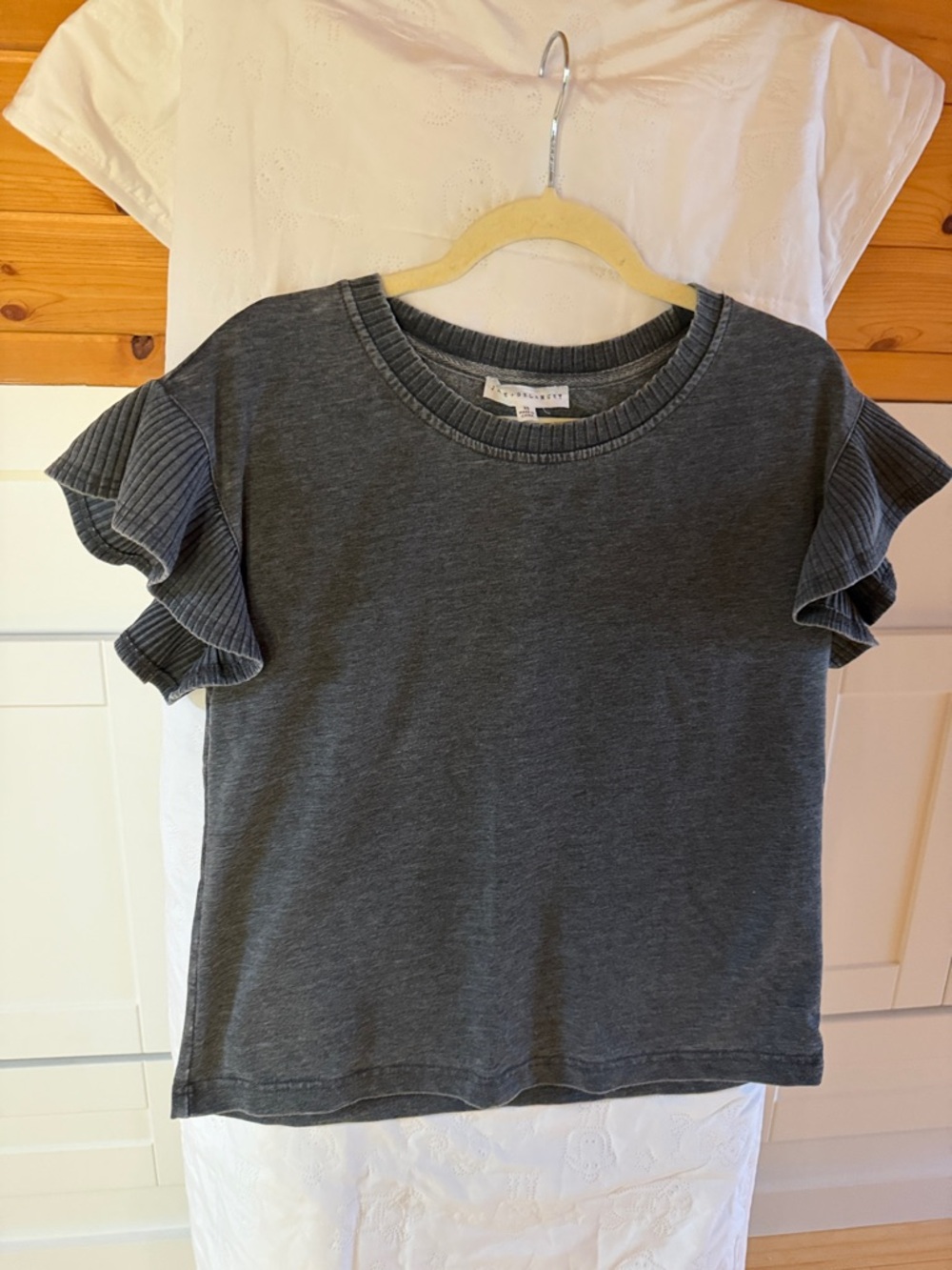 Jane and Delancey Charcoal Ruffle-Sleeve Top